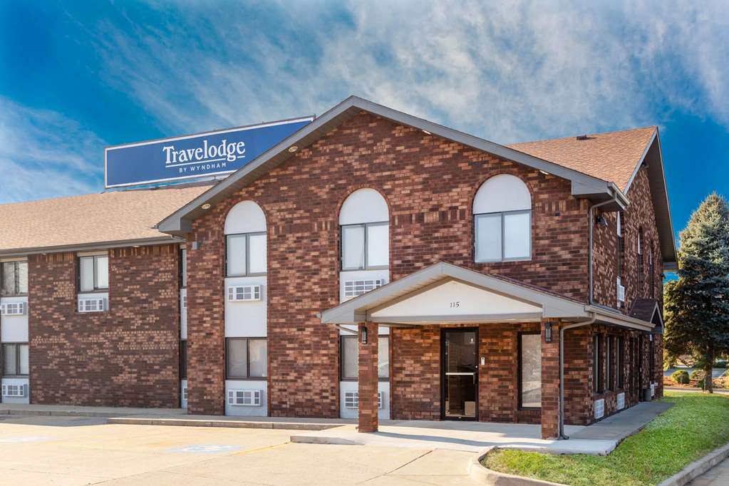Travelodge by Wyndham Elkhart - photo 2