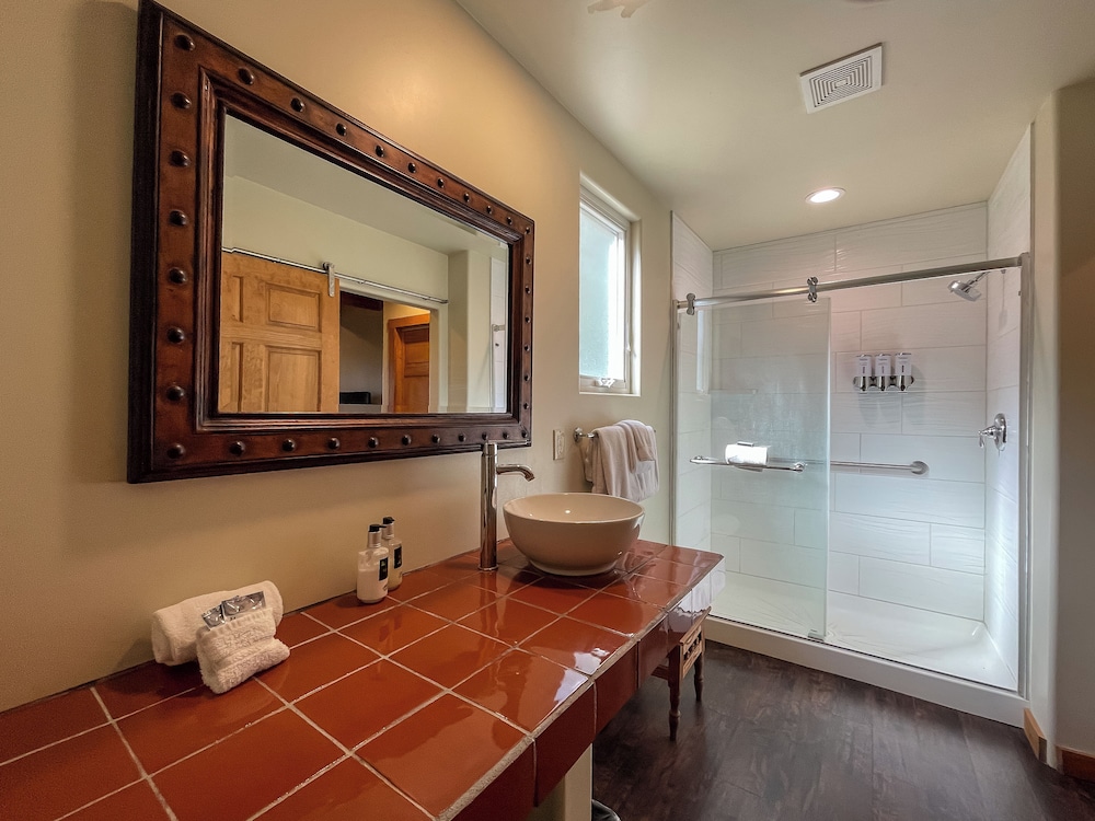 The Abiquiu Inn - photo 72