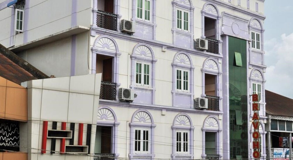 Bravo Hotel — hotel in Pyin Oo Lwin