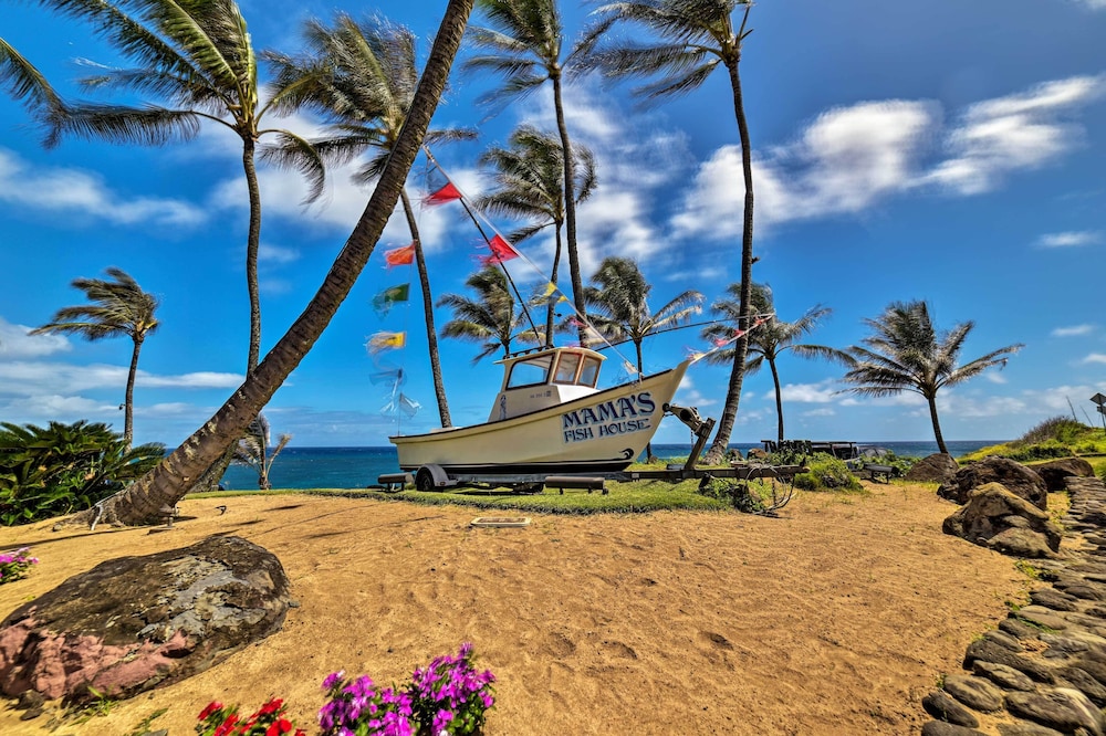 Condo With Lanai At Beginning Of Road To Hana 17920306 — Paia