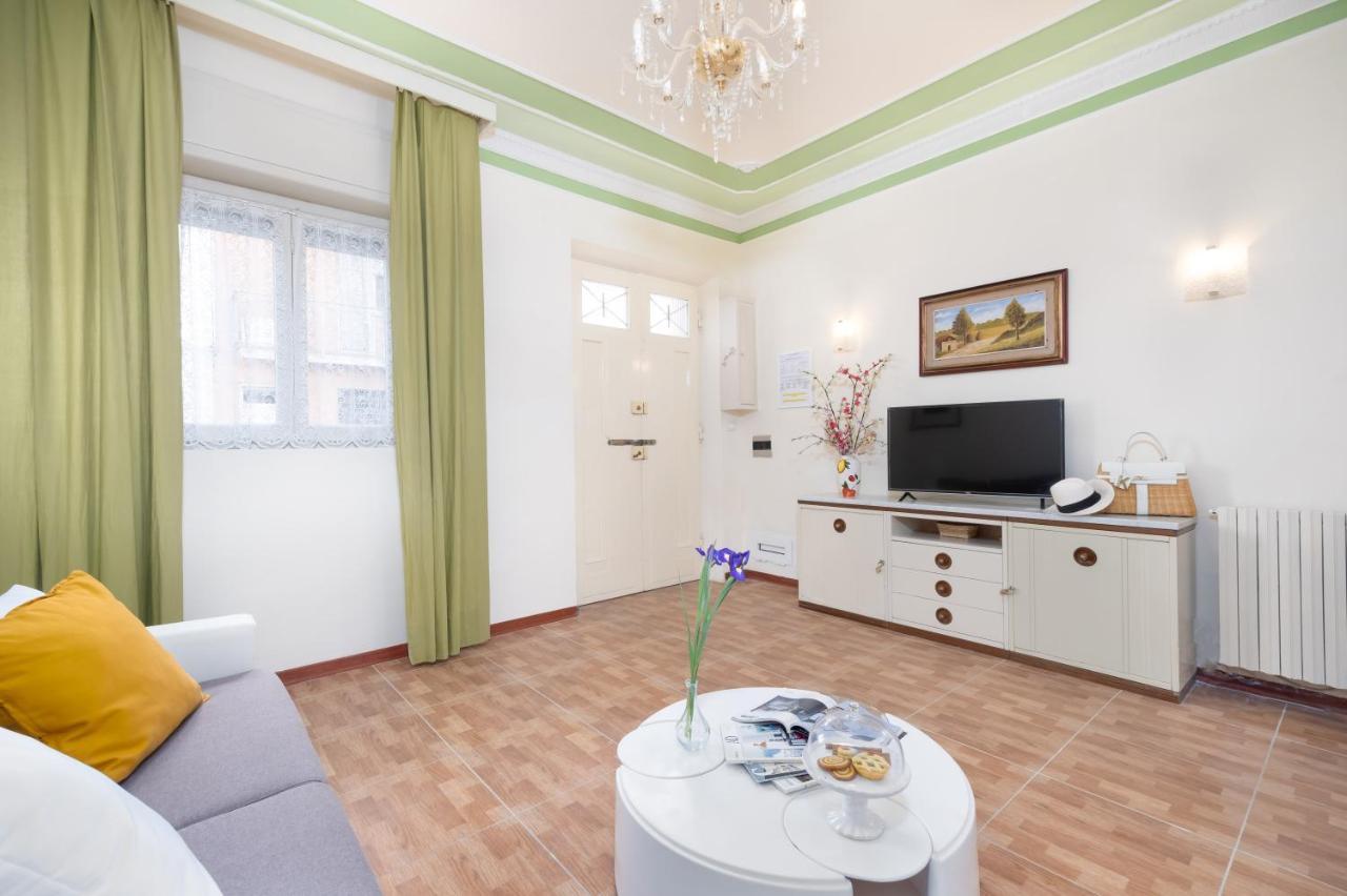 Villino Clara in Viareggio, Italy