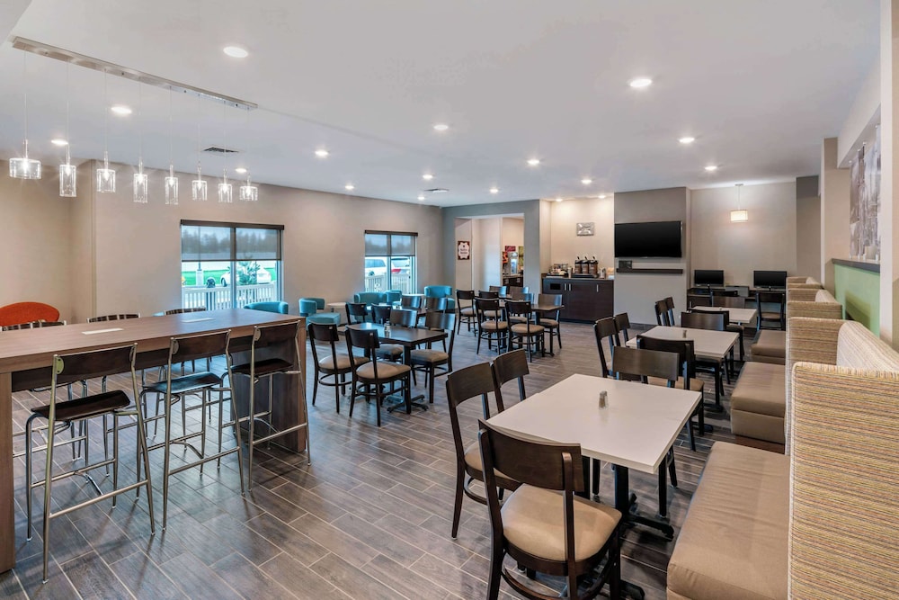 MainStay Suites Spokane Airport - photo 30