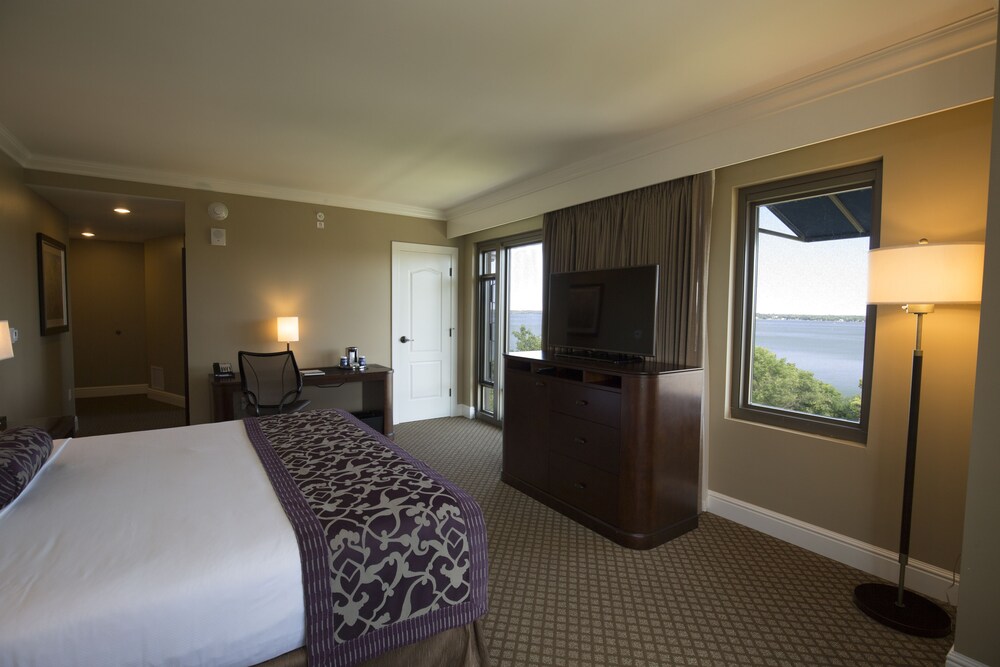The Edgewater - photo 20
