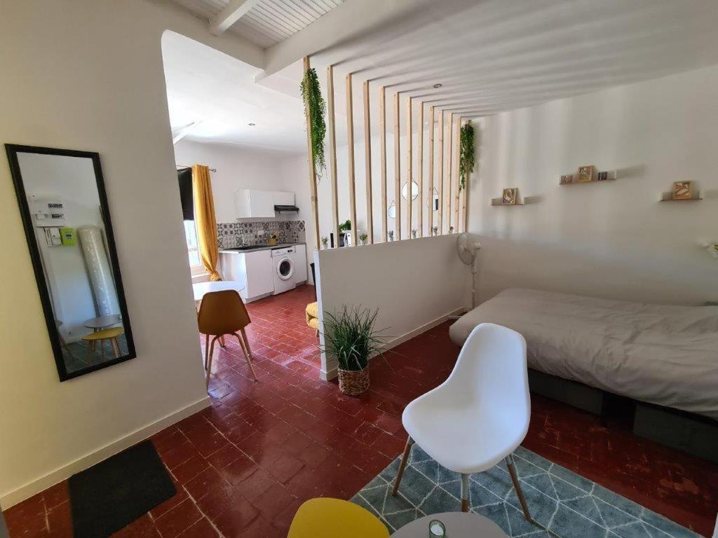 Cosy Downtown Studio - carbon neutral hotel in Apt