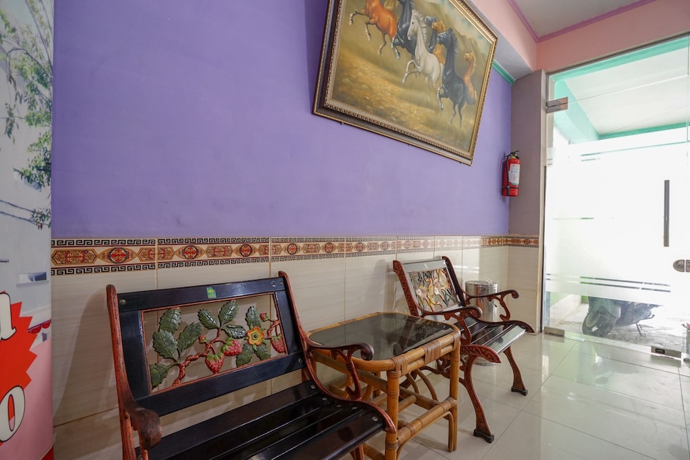 OYO 1495 Hotel Lendosis in Palembang, Indonesia