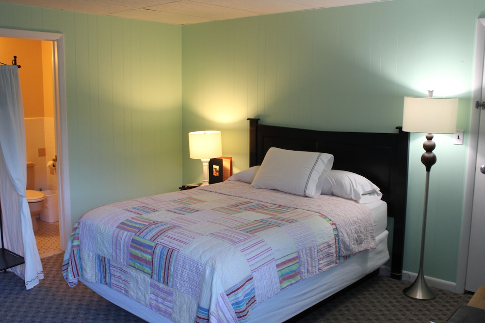 Catskill Seasons Inn - photo 34