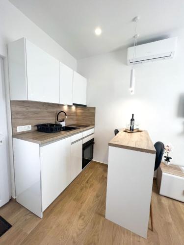 Apartman Ana Zadar — 4-Star Luxury Hotel in Zadar, Croatia