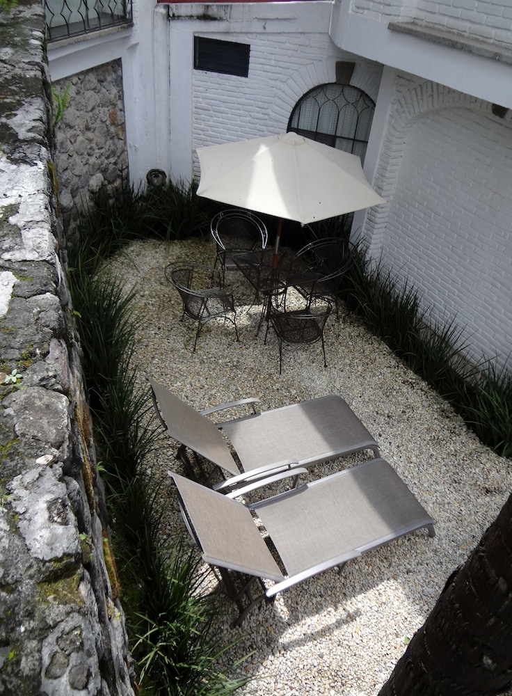 Sundeck