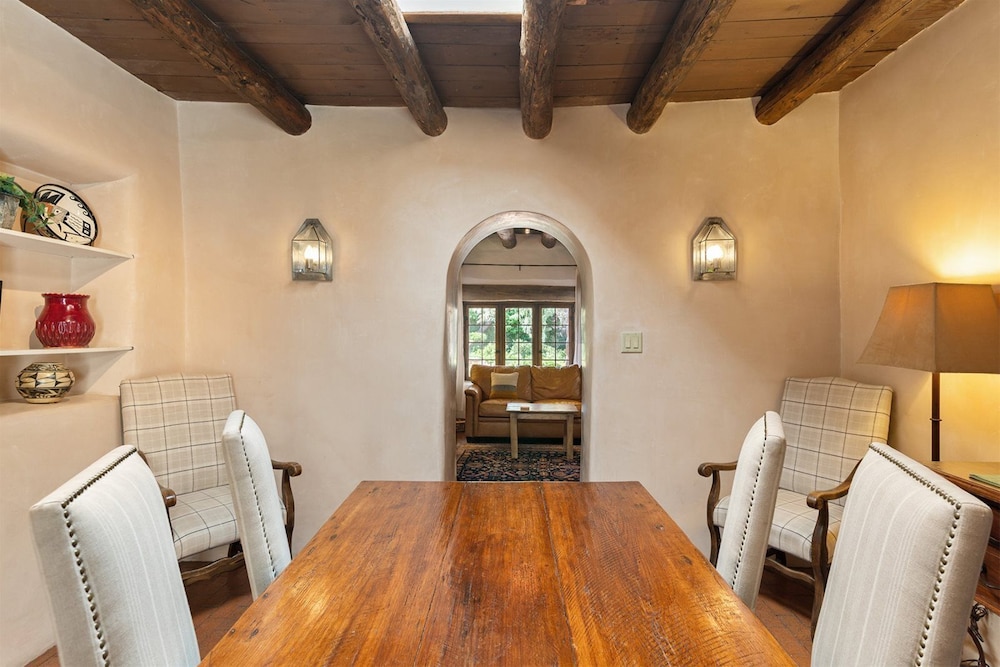 Garcia St. Adobe Historic District Close to Canyon Road Three Master Bedrooms Great Outdoor Space - photo 17