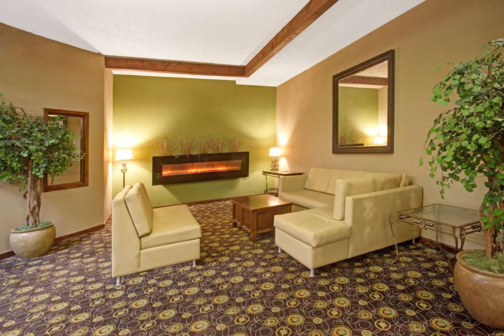 Super 8 by Wyndham Wheat Ridge Denver West - photo 3
