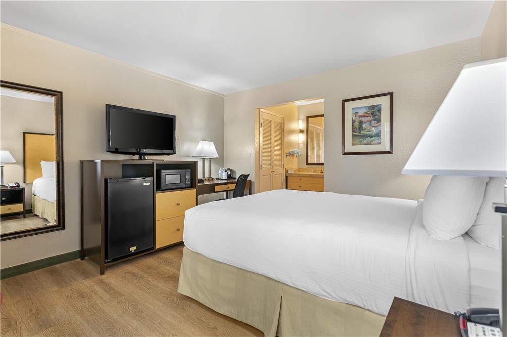 Best Western Petaluma Inn - photo 24