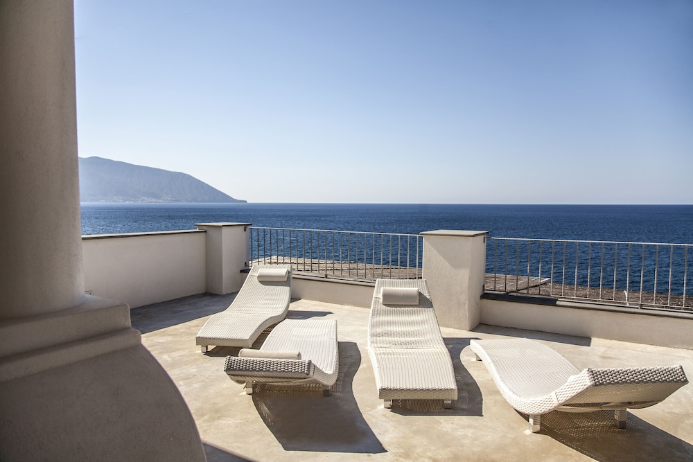 Hotel Cutimare — Lipari — photo 2