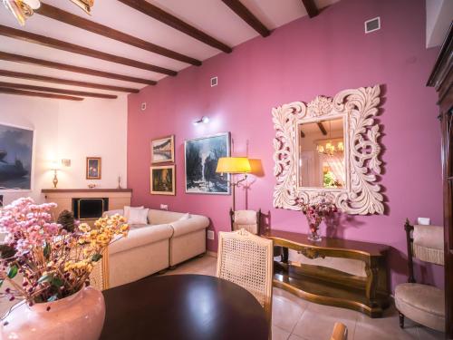Vasiliki's Cottage Alykes Volos — 4-Star Luxury Hotel in Volos, Greece