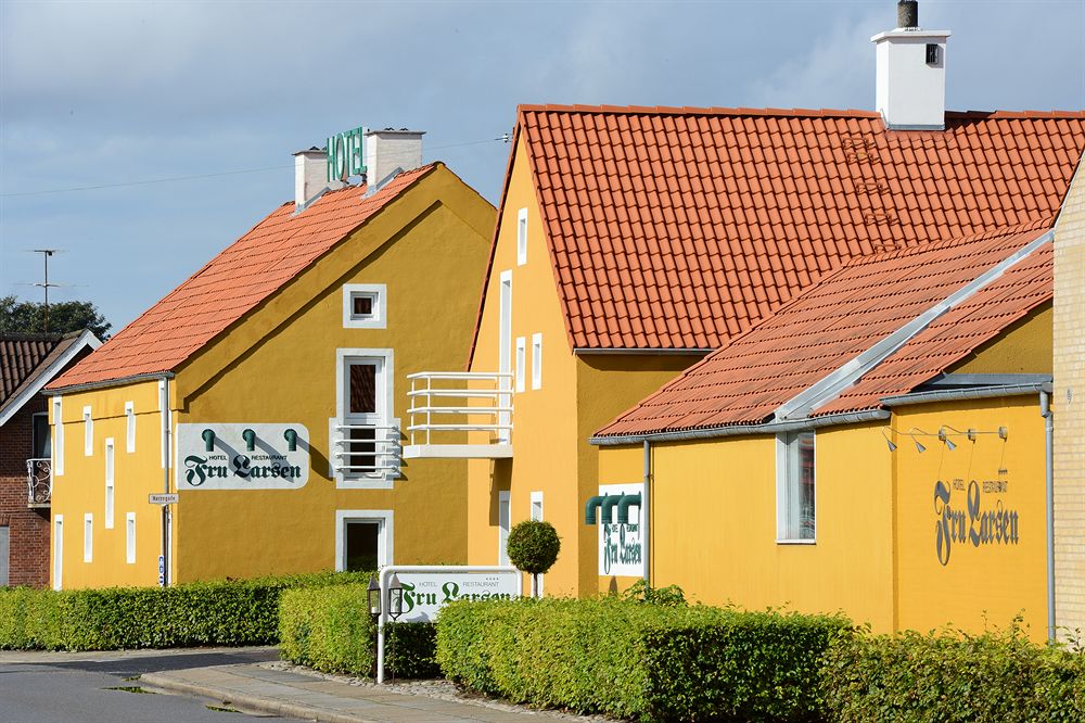 Hotel & Restaurant Fru Larsen pet-friendly hotel Langa
