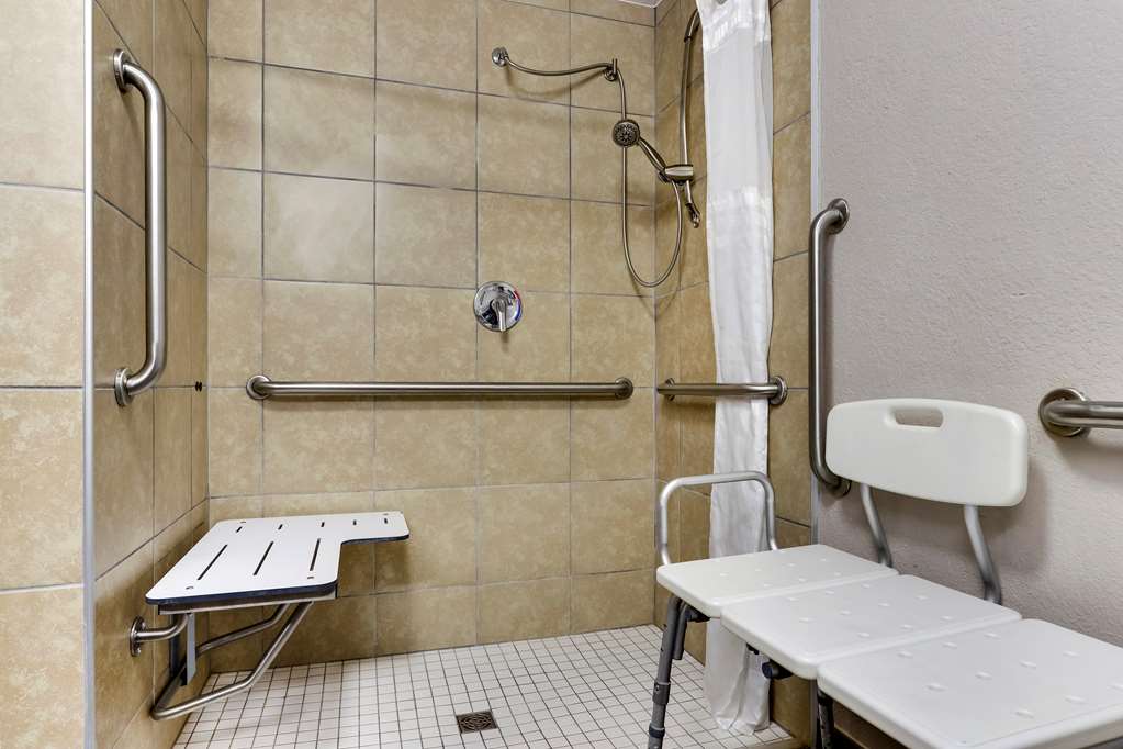 Best Western Plus University Inn & Suites - photo 33