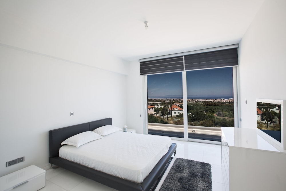 Ko1 with Breathtaking Sea Views