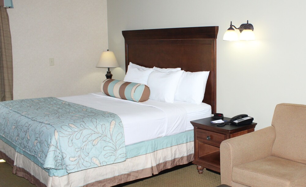 Baymont by Wyndham Branson Theatre District - photo 35