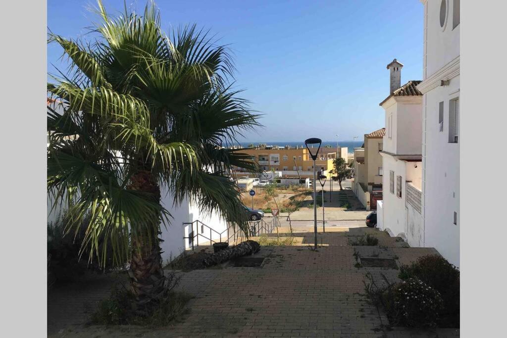 Loft Independiente a 150 Mtrs de la Playa Wifi Aire Acondicionado — carbon neutral stay, Tarifa