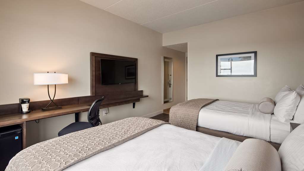 Best Western Plus Coastline Inn - photo 13