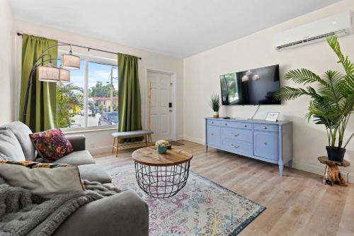 Enchanting cozy Apartment 10 min away from airport Calle 8 Brickell Coral Gables the beach and more — 4-Star Luxury Hotel in Miami, United States