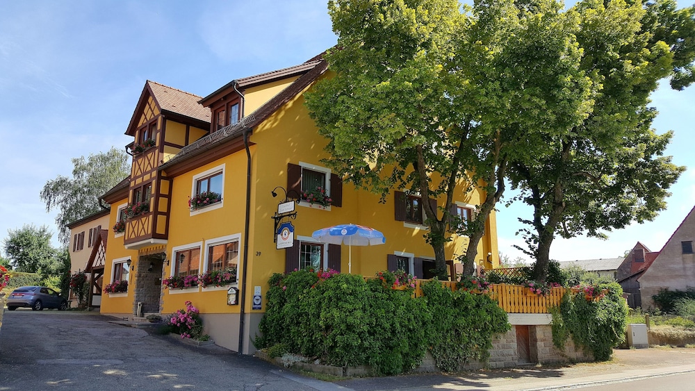 Hotel Gasthof zum Schwan — hotel in Steinsfeld