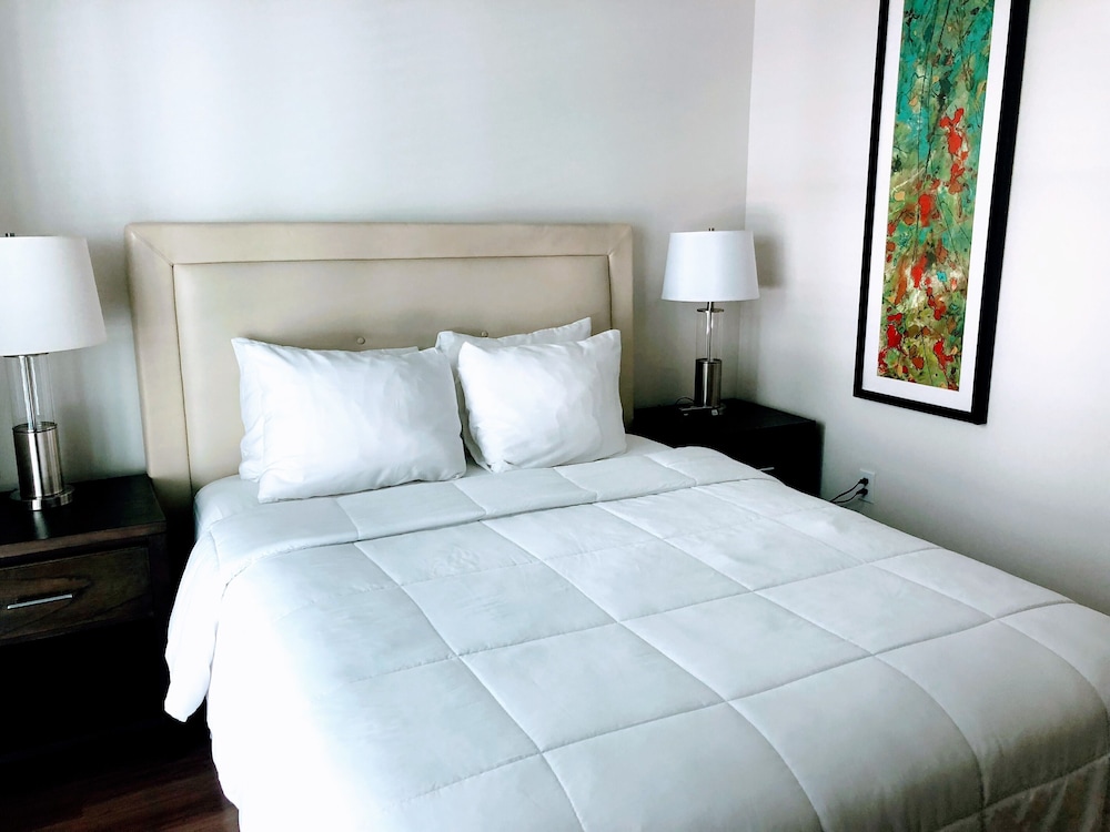Resort Style Suites in Downtown LA - photo 8