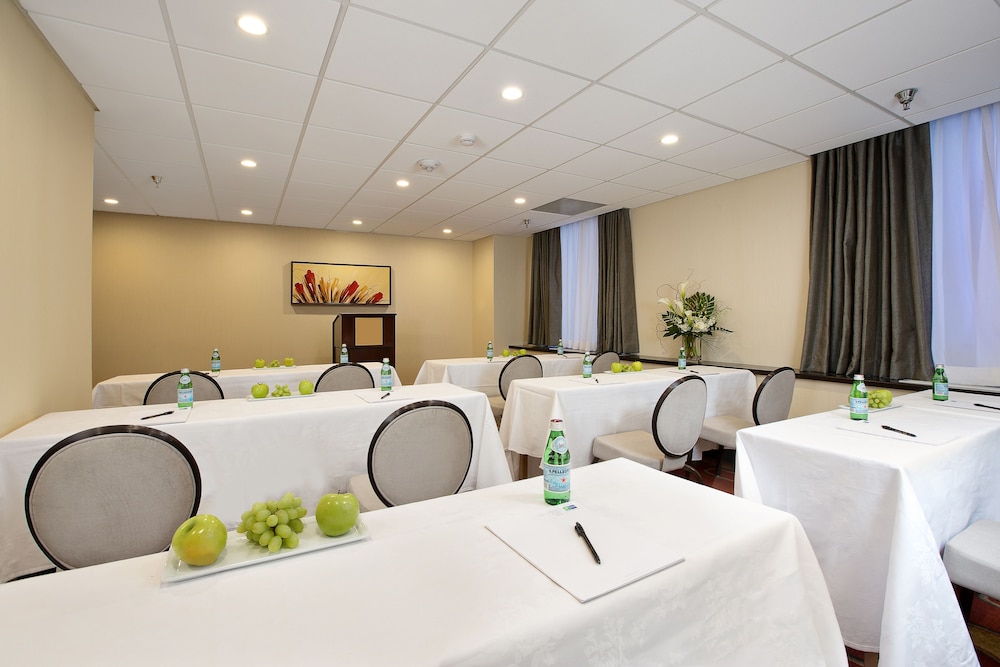 Holiday Inn Express Denver Downtown by IHG - photo 28