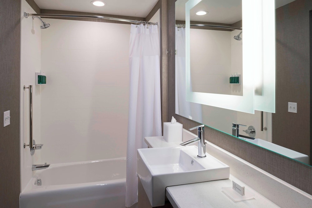 SpringHill Suites by Marriott East Lansing University Area - photo 13