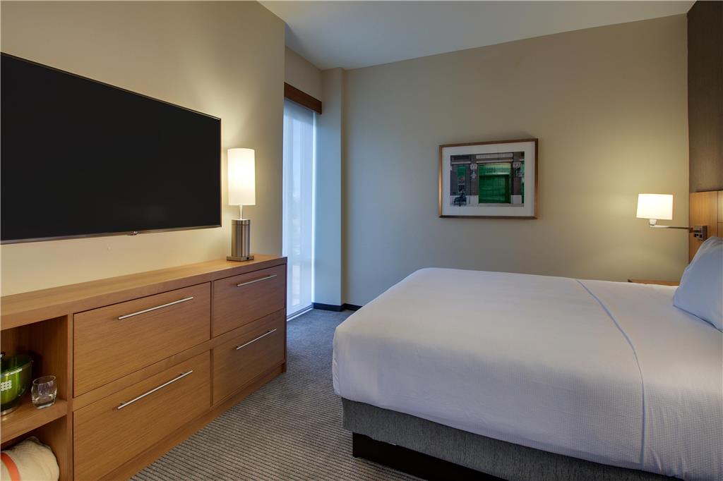 Hyatt Place Milwaukee Downtown - photo 76