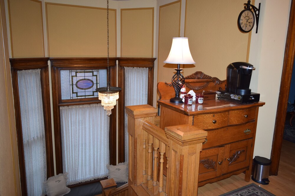 Franklin Street Inn LLC - photo 35
