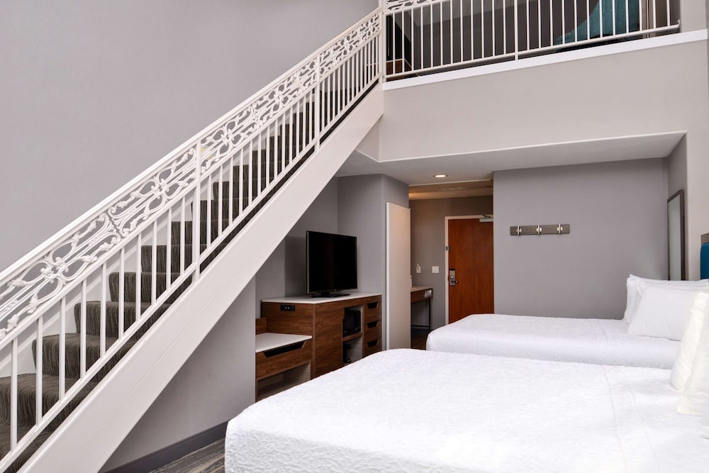 Hampton Inn & Suites Boise Spectrum - photo 46