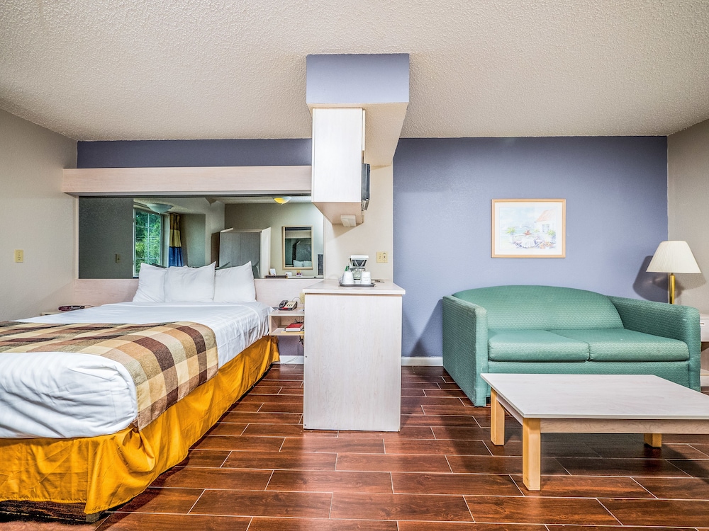 Microtel Inn & Suites by Wyndham Palm Coast I 95 - photo 8