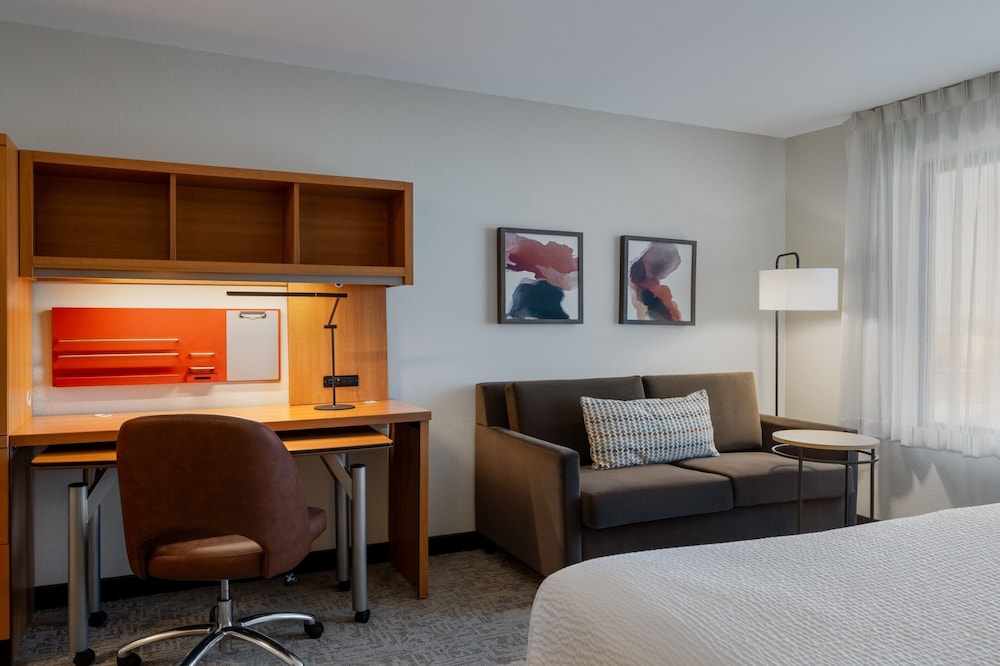 TownePlace Suites Albuquerque North - photo 22