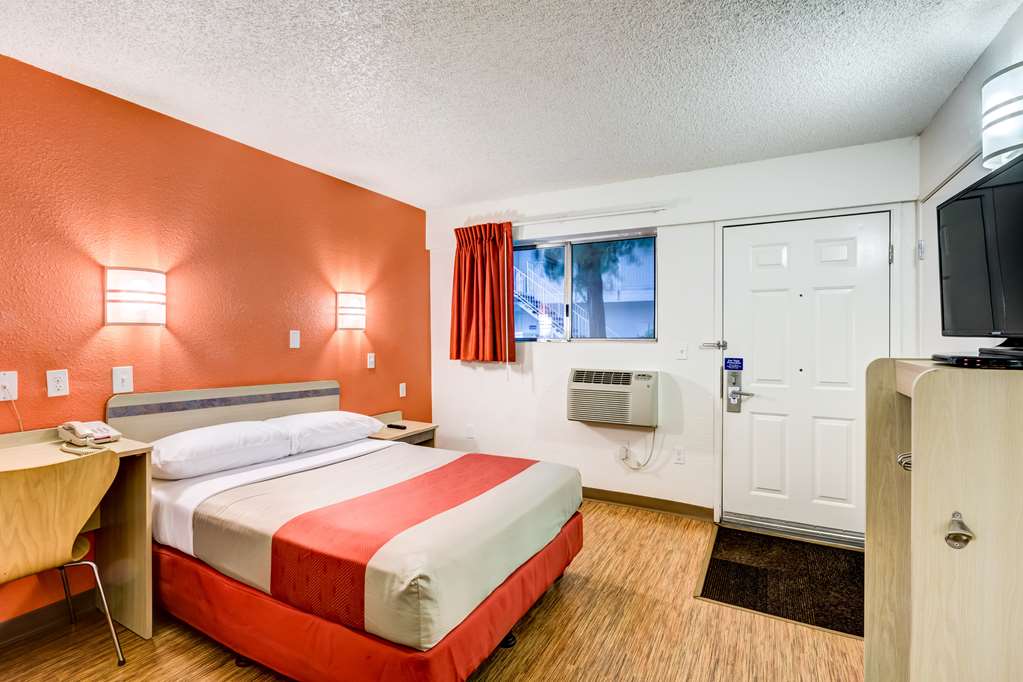 Motel 6 Wheat Ridge CO West Denver North - photo 12