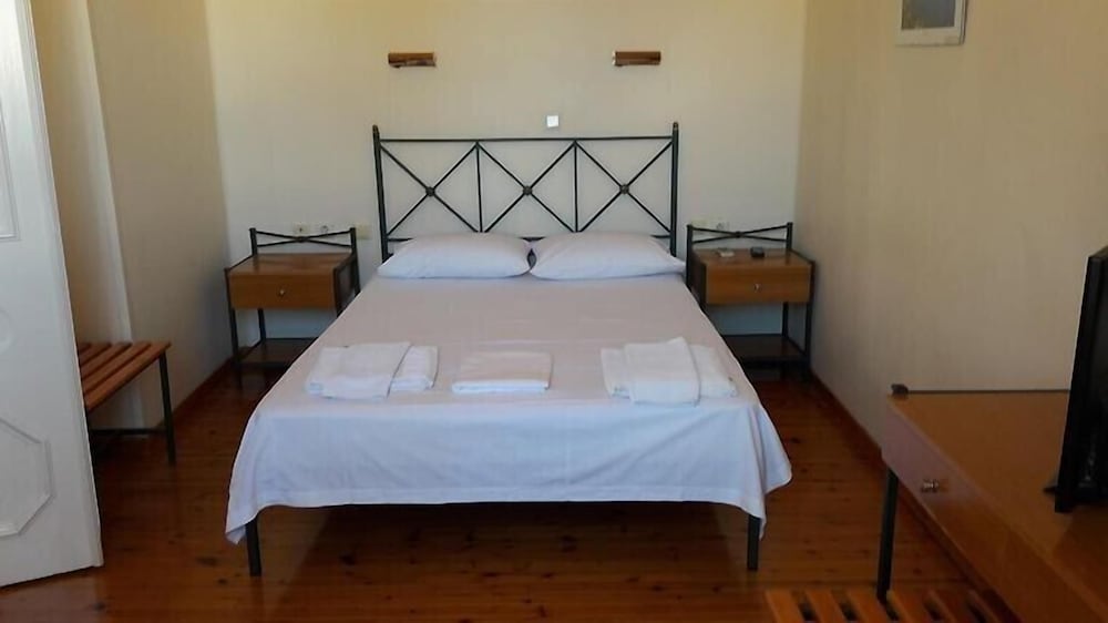 Hotel Patrai — Lefkada — photo 2