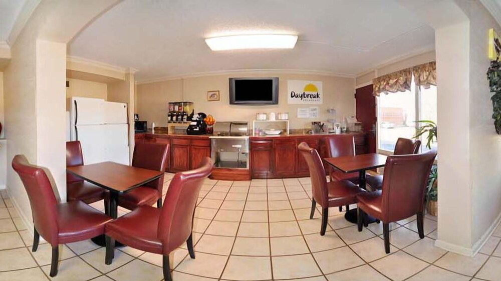 Days Inn Benton - photo 32