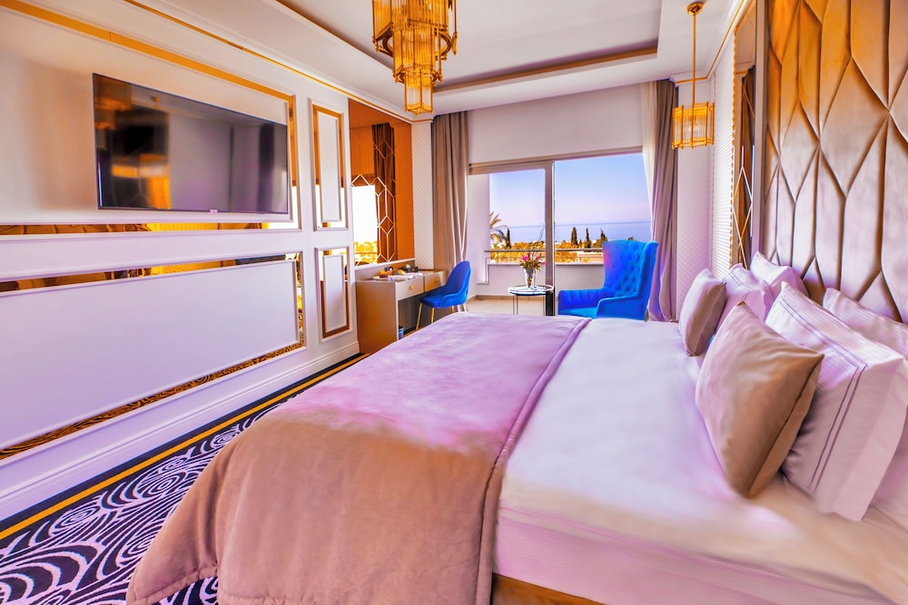 Malpas Hotel & Casino — Kyrenia — photo 4