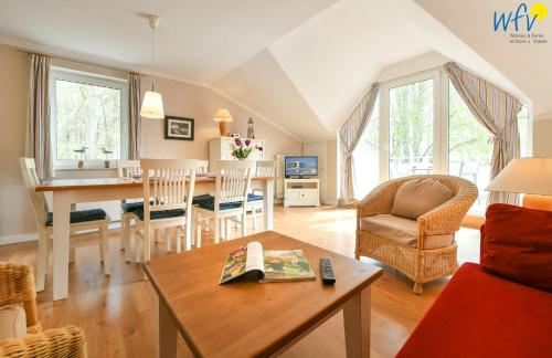 Haus am Hövt Ferienwohnung 14 — 4-Star Luxury Hotel in Ostseebad Goehren, Germany