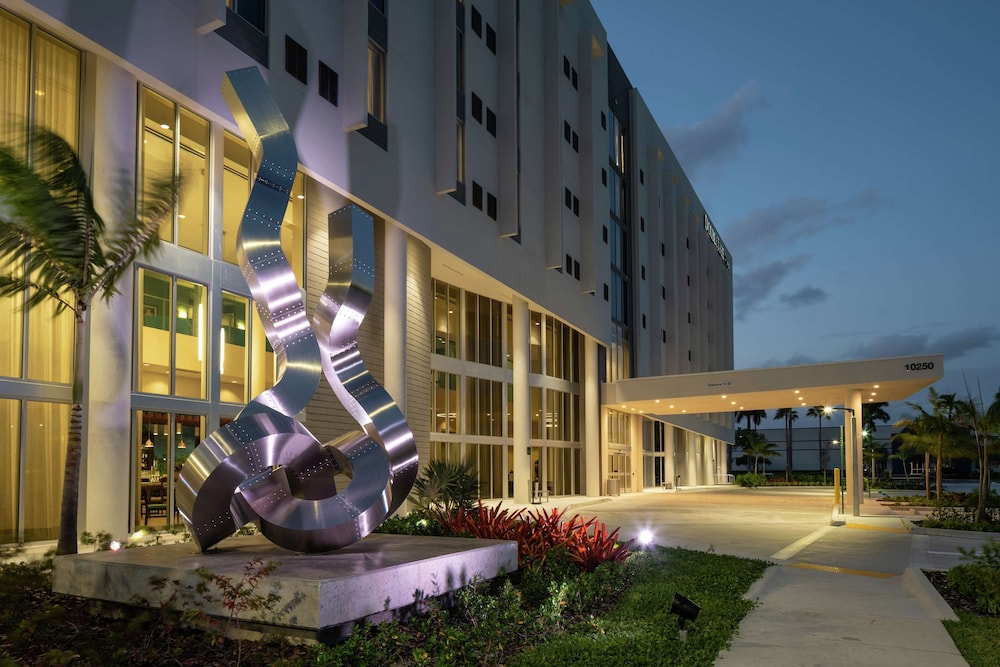 DoubleTree by Hilton Miami Doral FL - photo 32