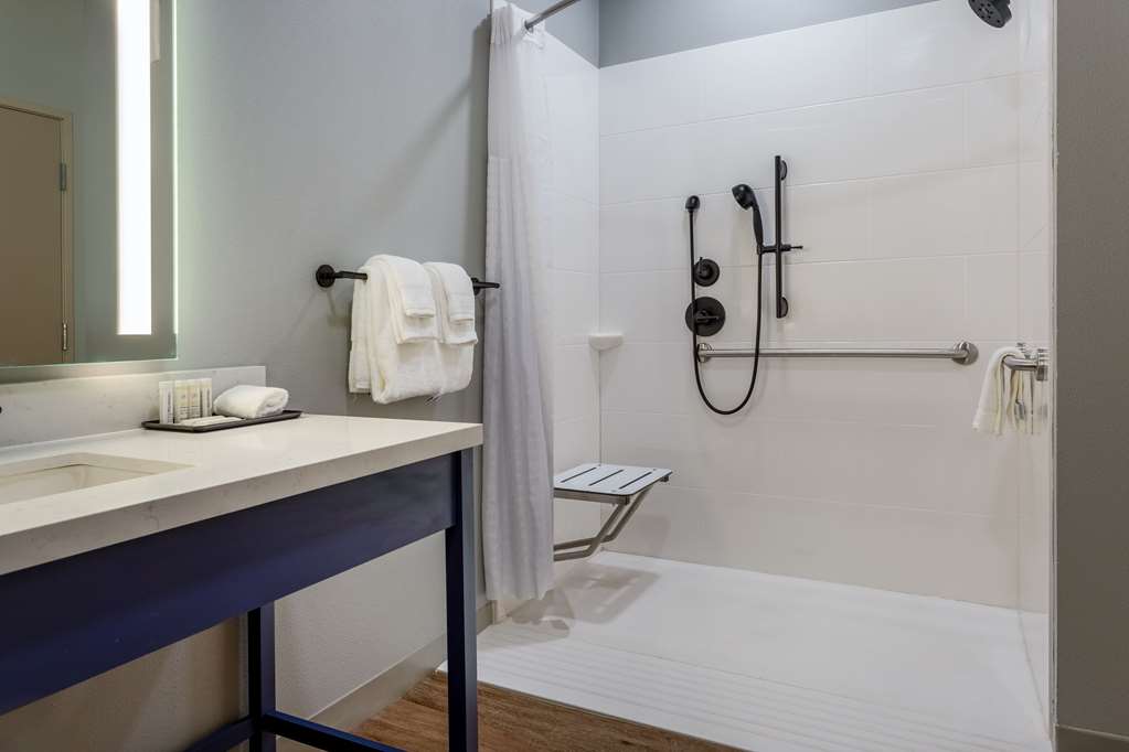 AmericInn by Wyndham San Angelo - photo 29
