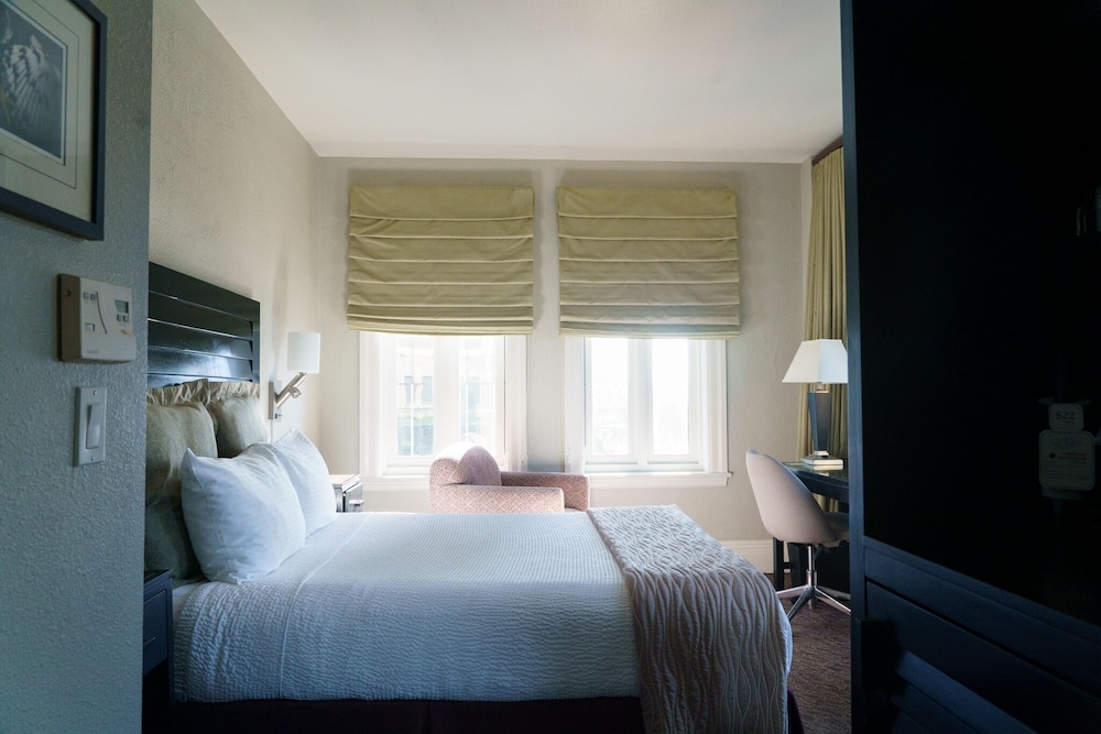 The Sofia Hotel - photo 17