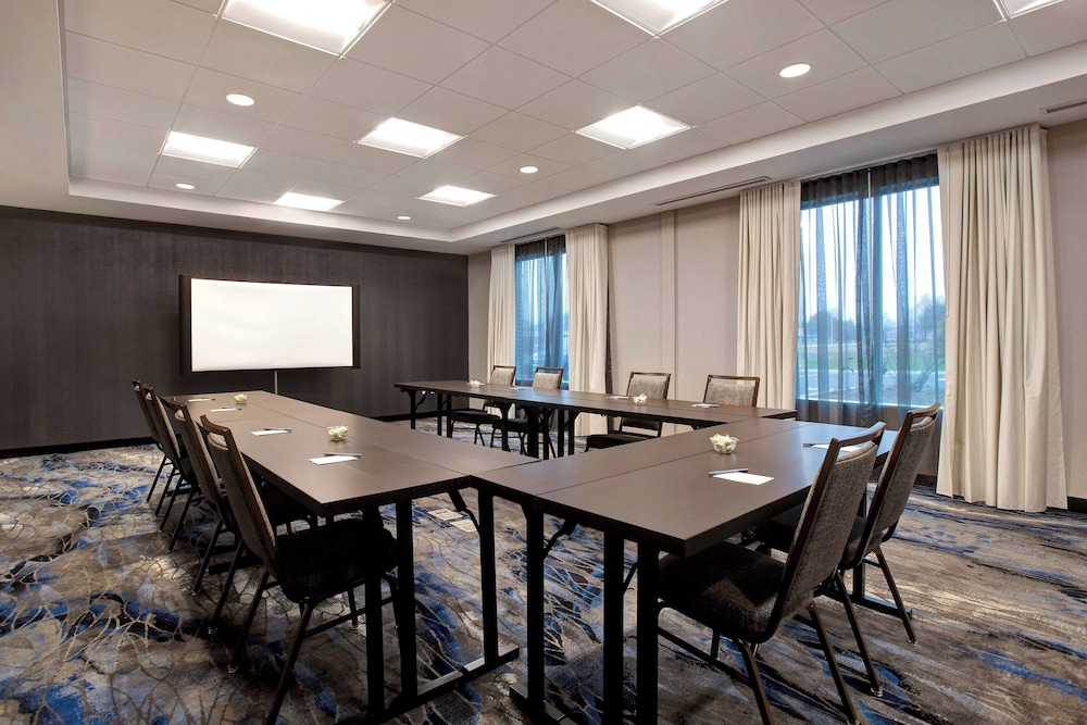Fairfield Inn & Suites by Marriott Chicago Bolingbrook - photo 27