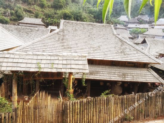 Daddy and Mummy's Inn — hotel in Menglang