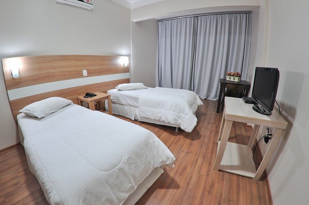 Turis Hotel — hotel in Passo Fundo