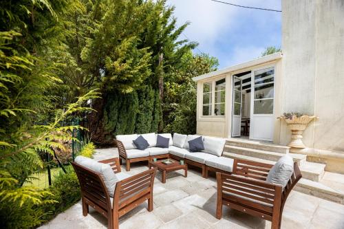 L’Ile des Iris à 200 m de la plage in Ver-Sur-Mer, France