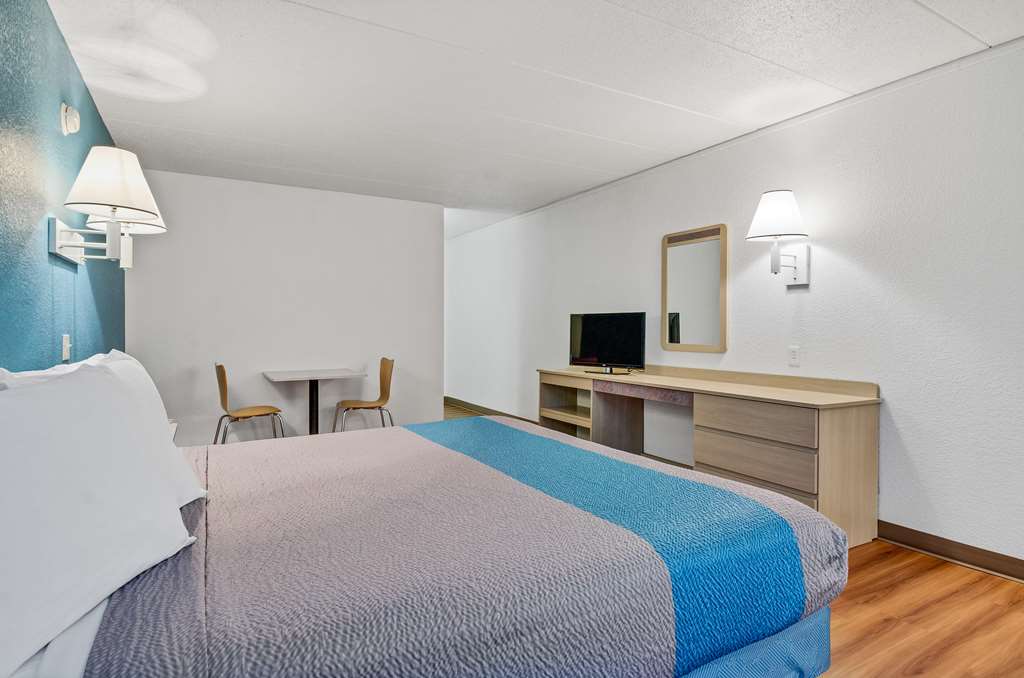 Motel 6 Big Springs NE - photo 13