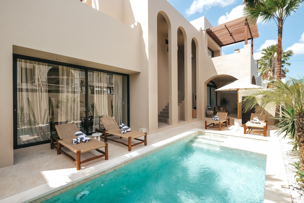 Limón & Cello Villa — 4-Star Luxury Hotel in Canggu, Indonesia