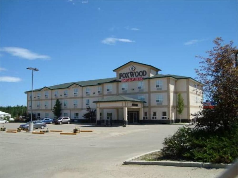Foxwood Inn & Suites in Drayton Valley, Canada