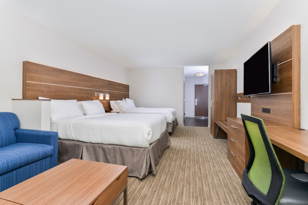 Holiday Inn Express & Suites Ogallala by IHG - photo 13