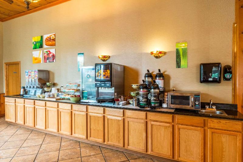 Quaint Inn &Suites - photo 35